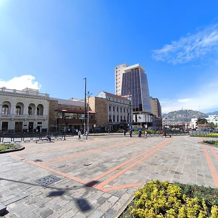 Casona 1914 Quito - Gothic Cathedral View Rooftop المظهر الخارجي الصورة